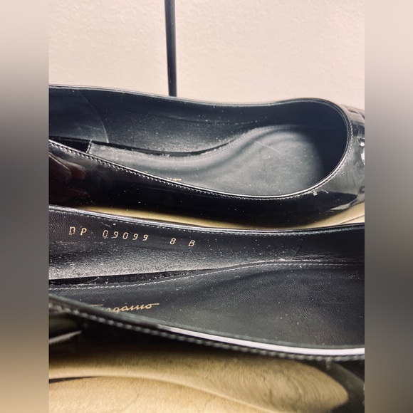 SALVATORE FERRAGAMO  Patent Leather Broni Ballet Flats Sz 8. Made in Italy - Picture 7 of 12